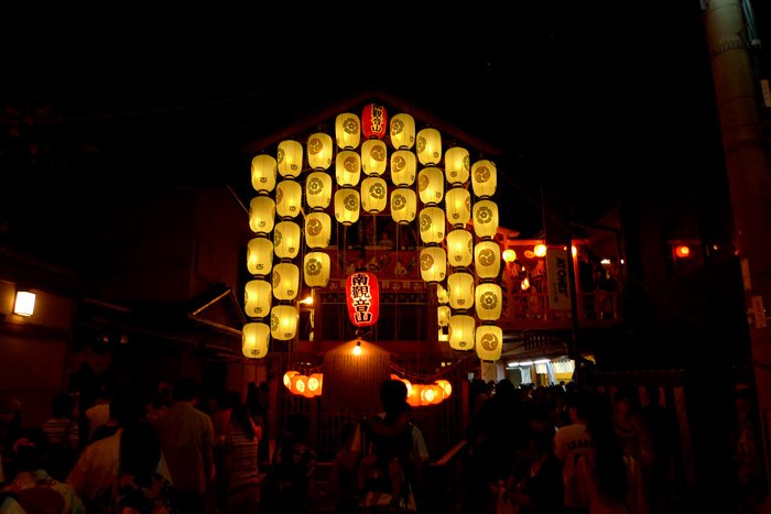 祇園祭 提灯のひかり